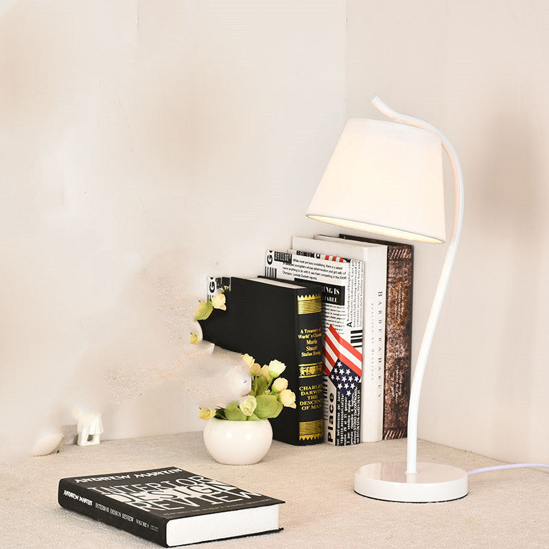 Table Lamp Eye Protection College Students Simple Modern Nordic